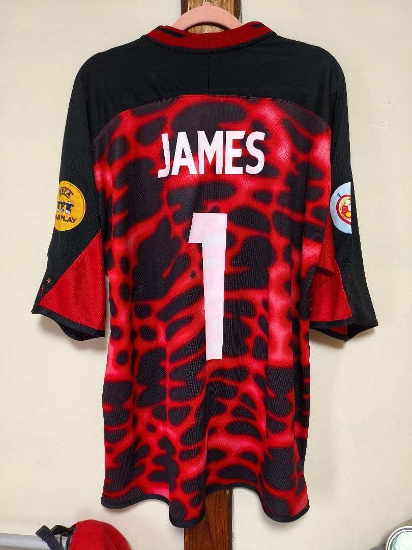 イングランド代表 Umbro ゴールキーパーシャツ JAMES