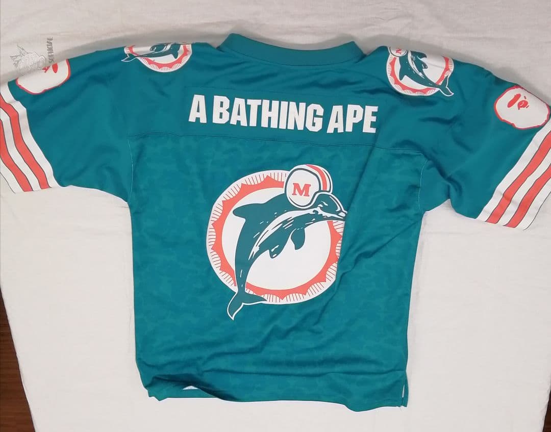A BATHINGAPE　ベイシングエイプ　NFL ミッチェルアンドネス　コラボ