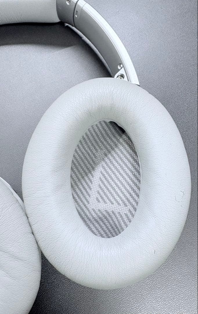 希少 BOSE QuietComfort 35II シルバー