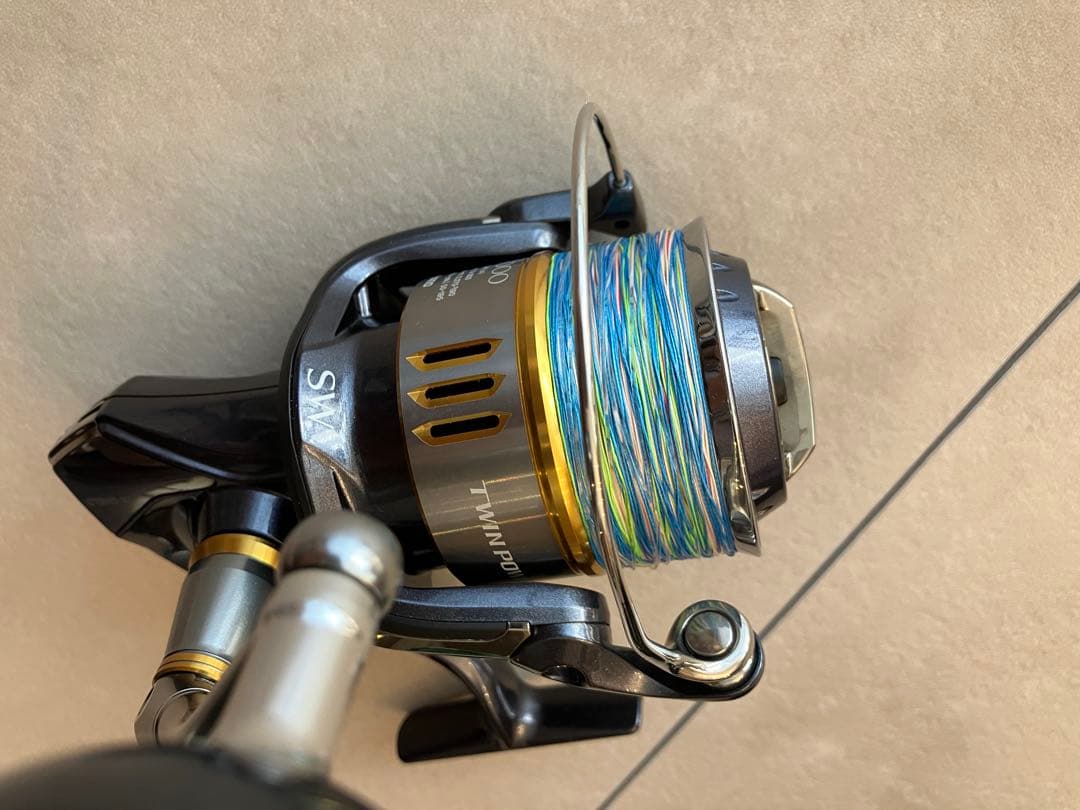 美品 ツインパワー SW6000HG TWINPOWER ジギング 1回のみ使用