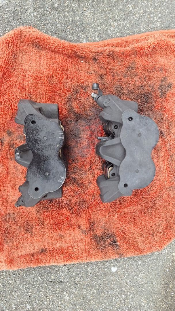 マヘホンダCBR1000RR sc59ブレーキキャリパー