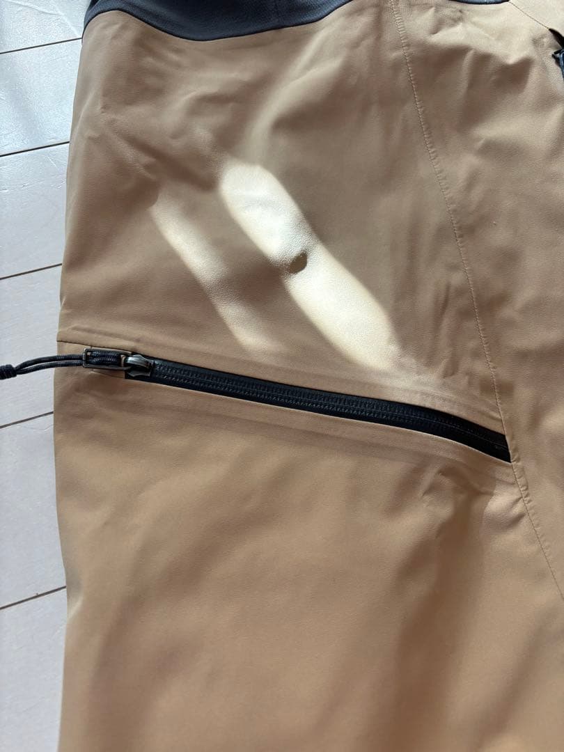 パタゴニア　スノードリフター・ビブ　XL 新品未使用　スキー　スノーボード