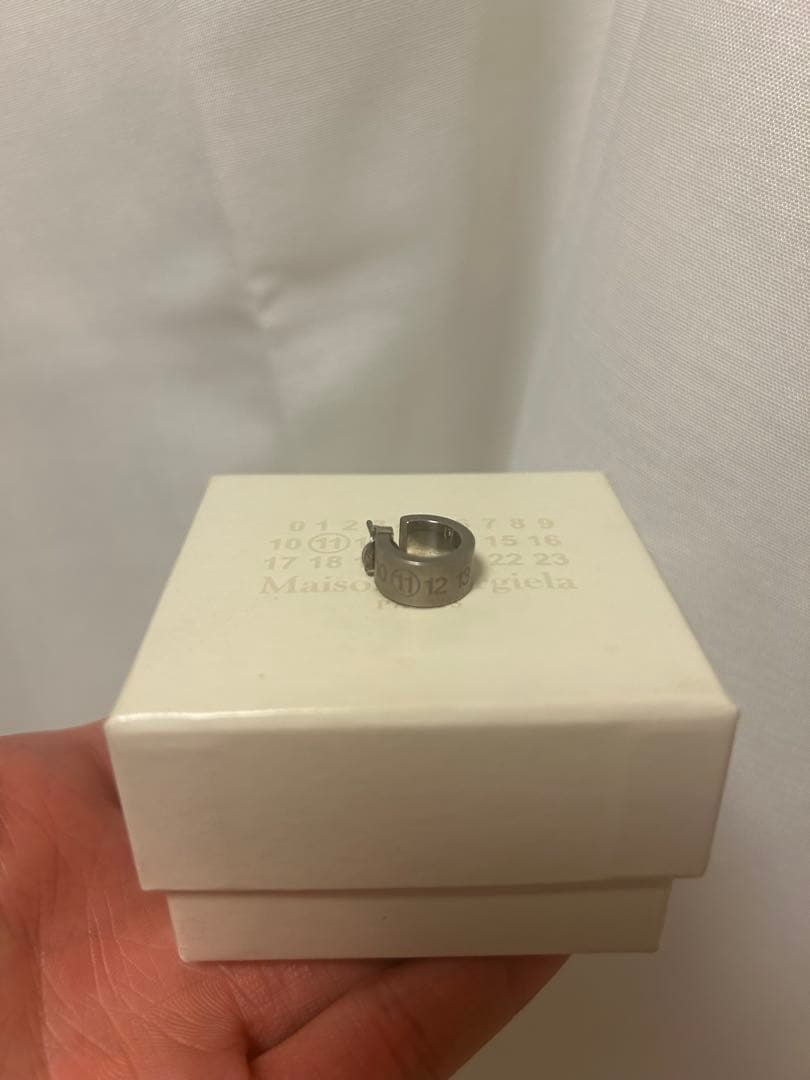 マルジェラ　ピアス