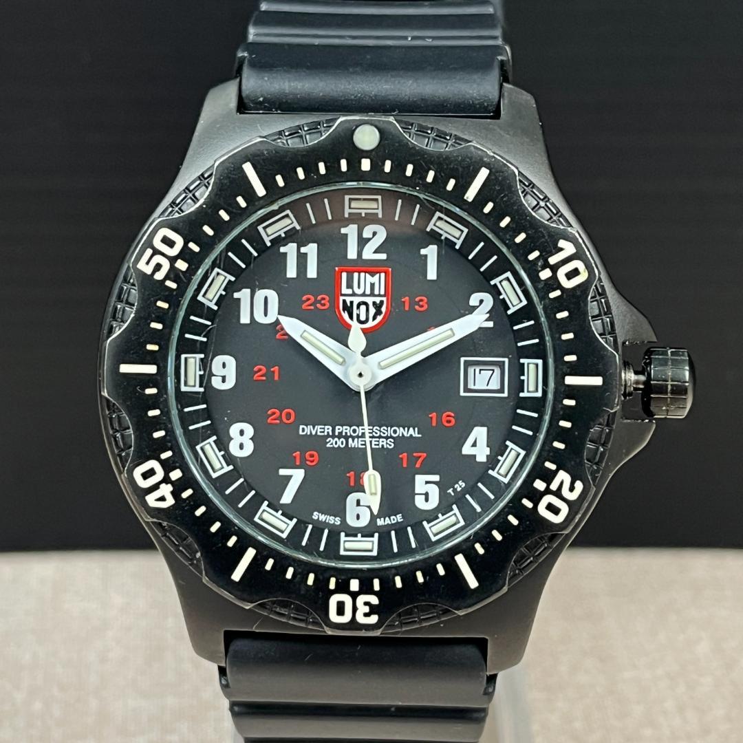 55 LUMINOX ルミノックス 8400シリーズ 防水機能 200M 腕時計