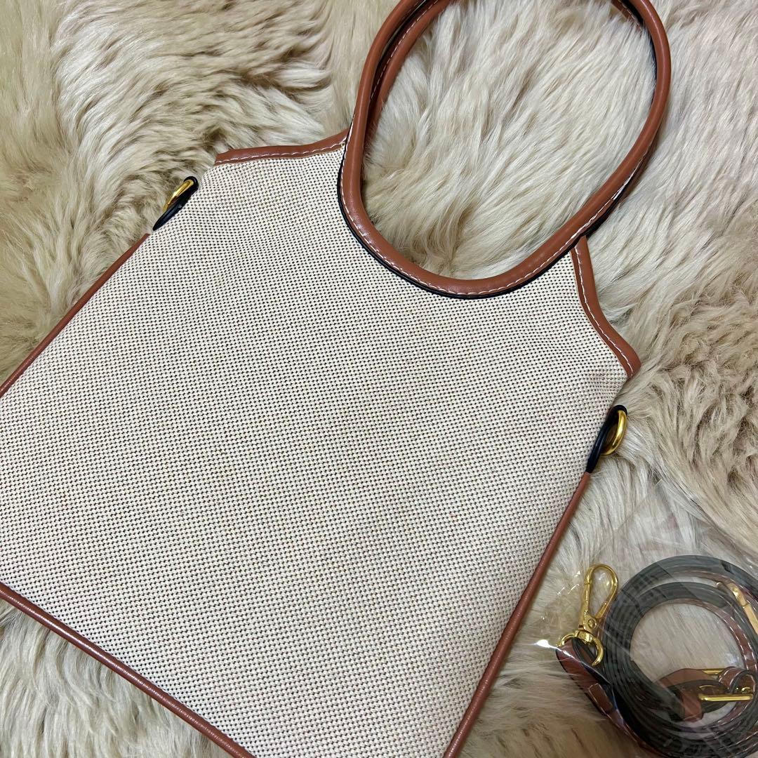 新品♡ノベルティ ベージュ トートバッグ 斜めがけショルダーベルト付き
