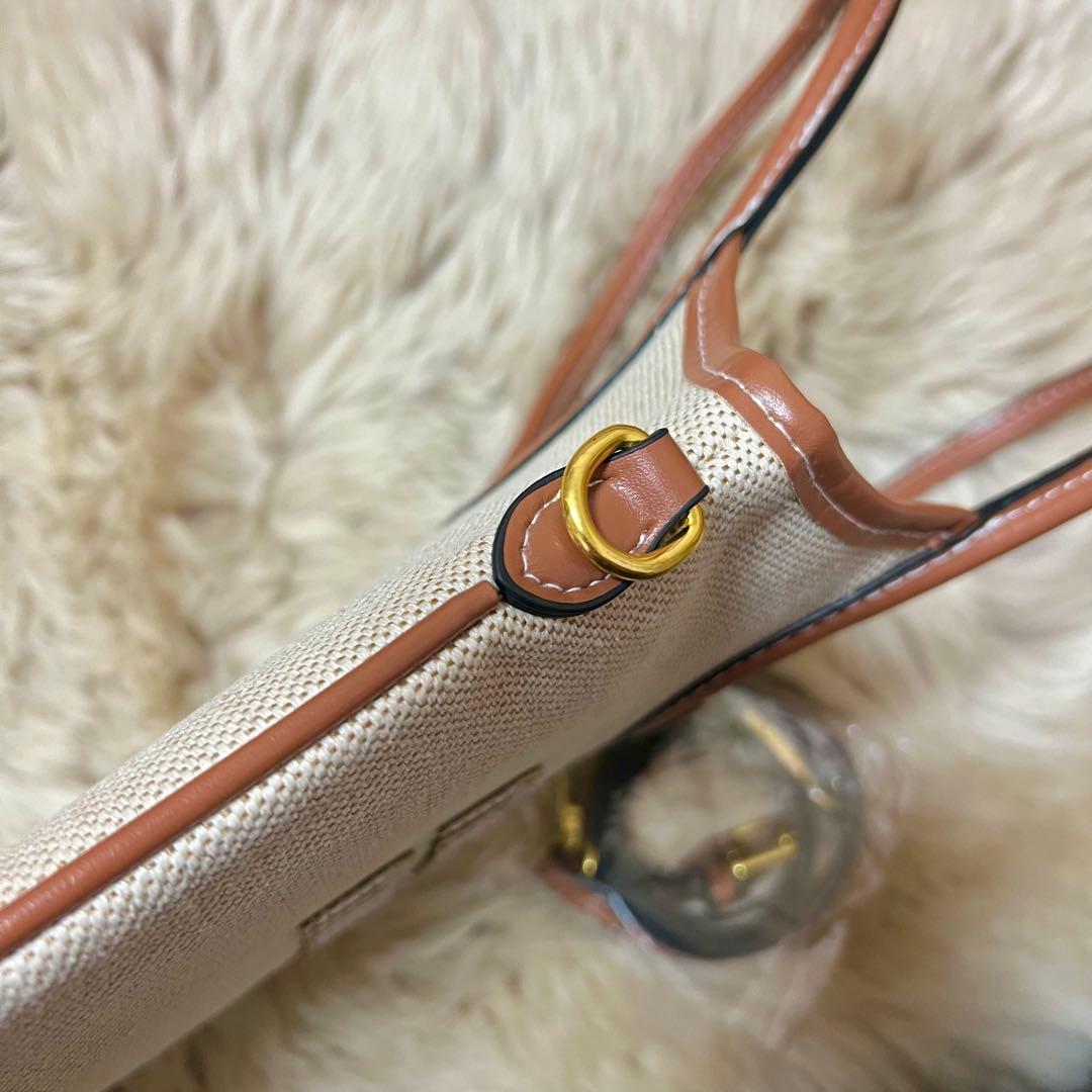 新品♡ノベルティ ベージュ トートバッグ 斜めがけショルダーベルト付き