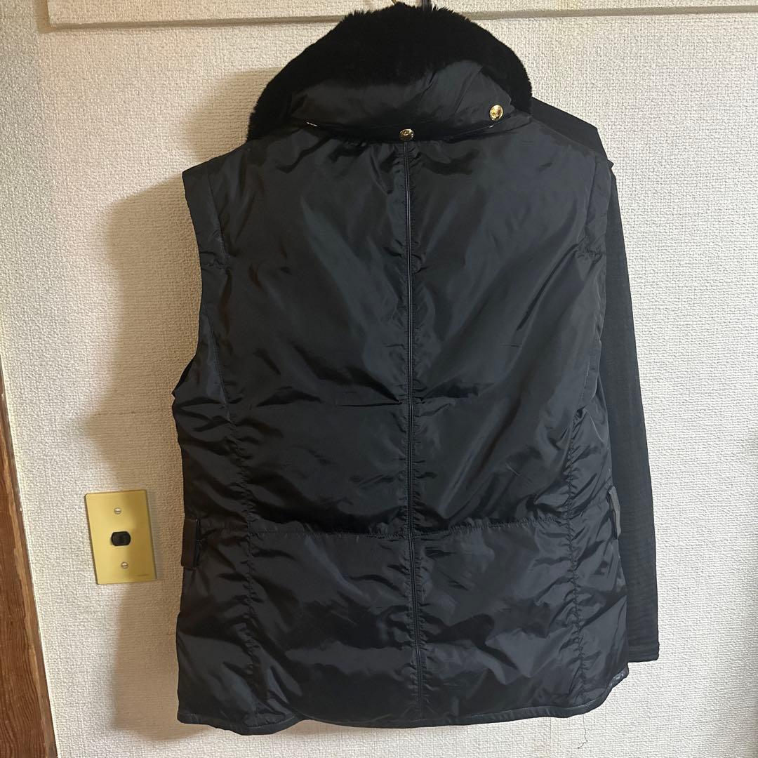 ルイヴィトン　モノグラム裏地ダウンベスト