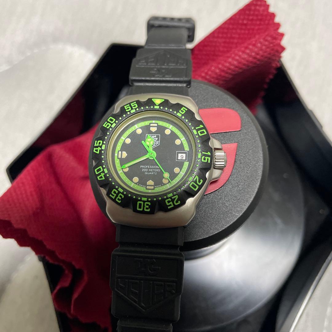 タグホイヤー　フォーミュラ1 グリーン　375.508(箱、説明書付き)