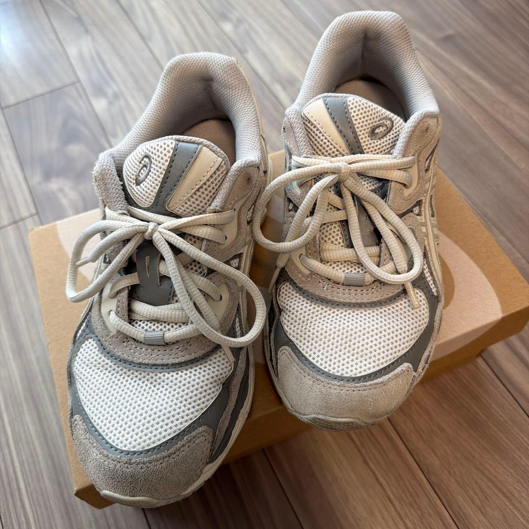 asics GEL-NYC CREAM/OYSTERGREY 24㎝