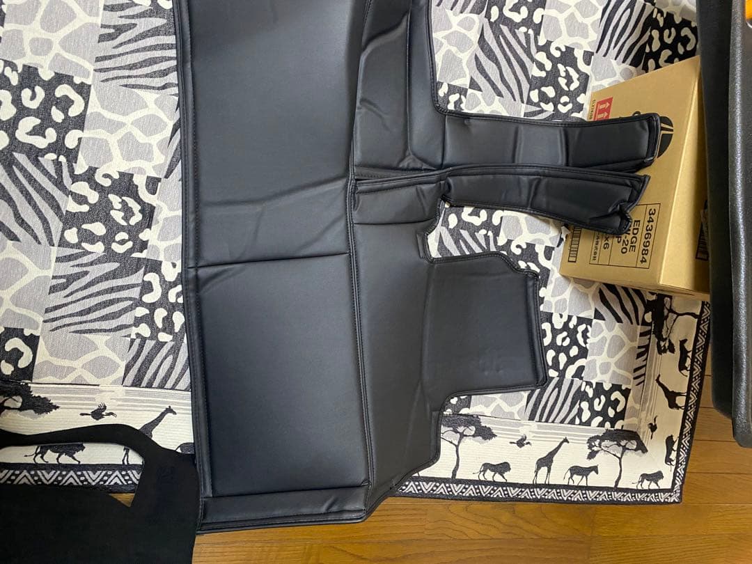 佐々木様エンジンカバー、ステップマットセット