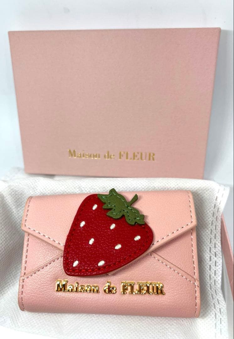 ◆☆ひろみん☆お取置き◆【新品】Maison de FLEURꕤいちごキーケース