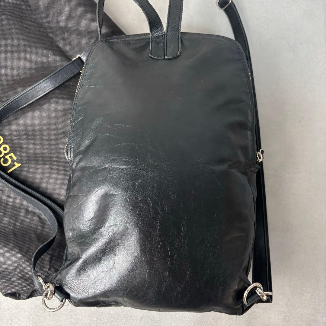 美品✨m0851 リュック レザー ロゴ型押し 本革 バックパック