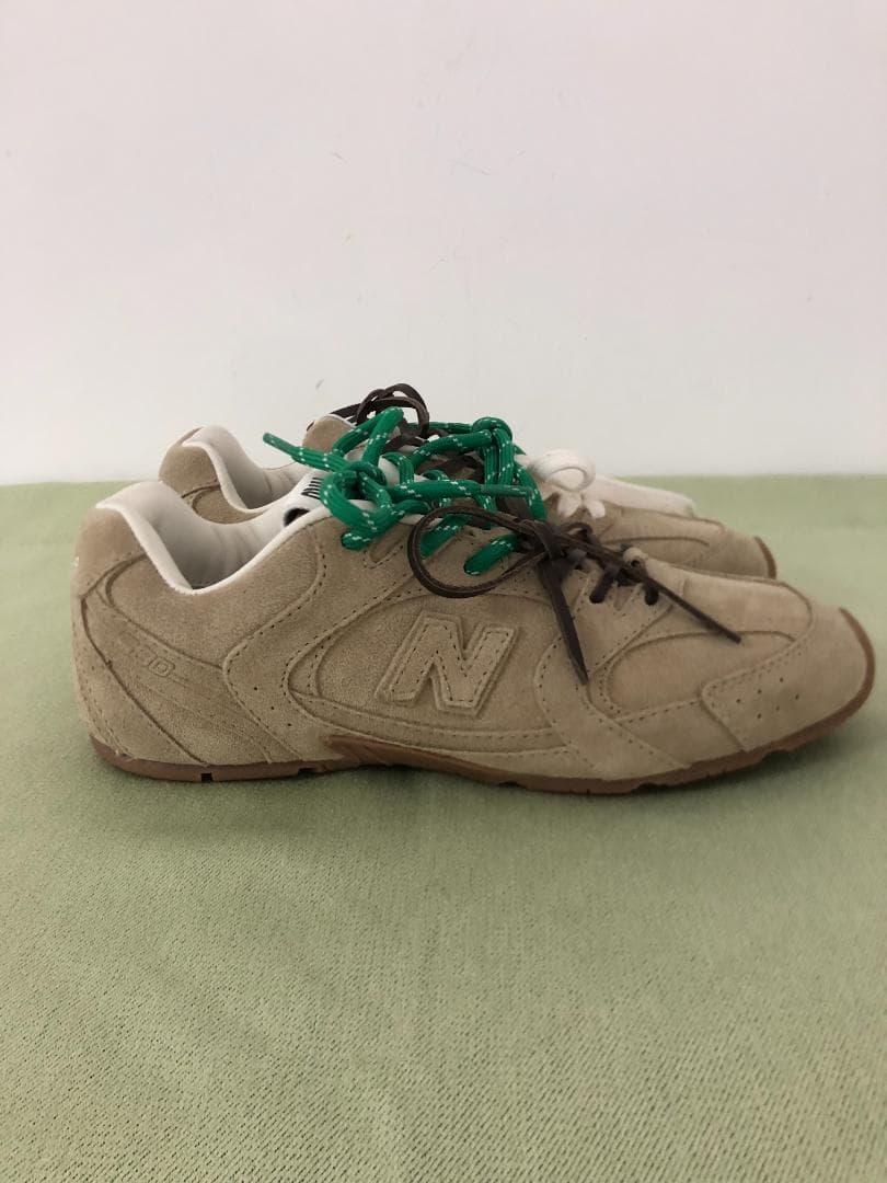 靴23.5 Miu Miu New Balance スニーカー 超美品　鞋未使用