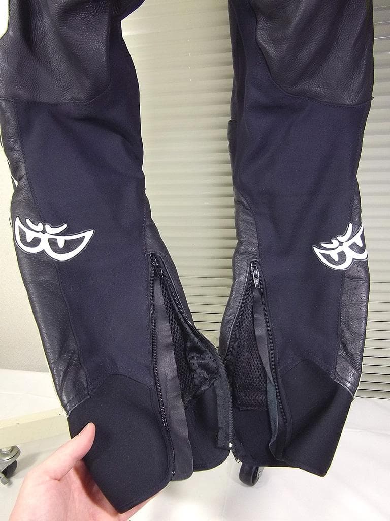 専用！ベリック BERIK2.0 レーシング革パンツ サイズ50 バンクセンサー