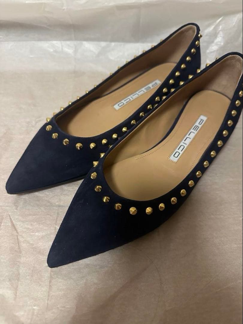 PELLICO スタッズ付きネイビーフラットシューズ