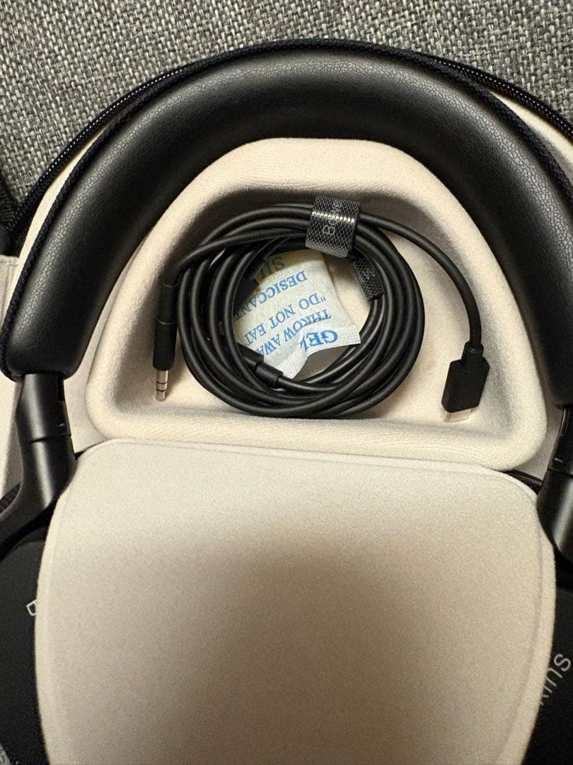 ヘッドホン Bowers & Wilkins px7s2