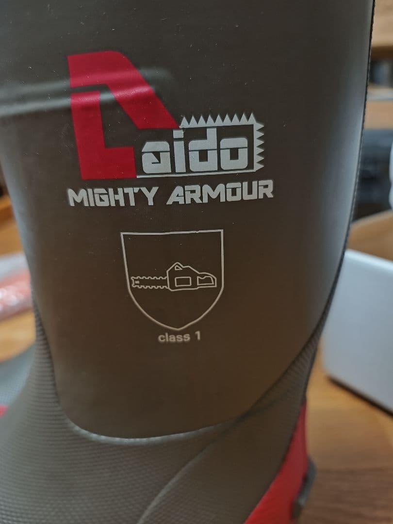 ダイドー マイティアーマーNS スパイク チェーンソー防護 安全靴 25.5cm