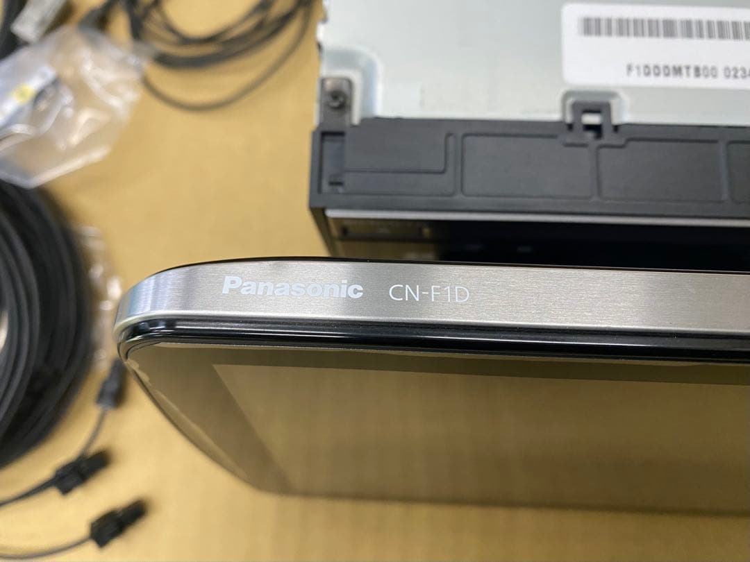 Panasonic ストラーダCN-F1D 9インチフローティングナビ