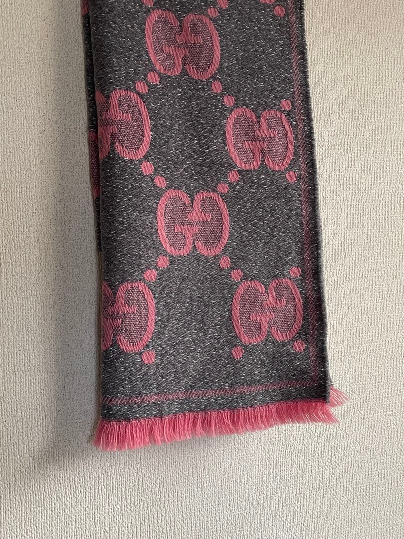 GUCCI 598993 レディース　マフラー