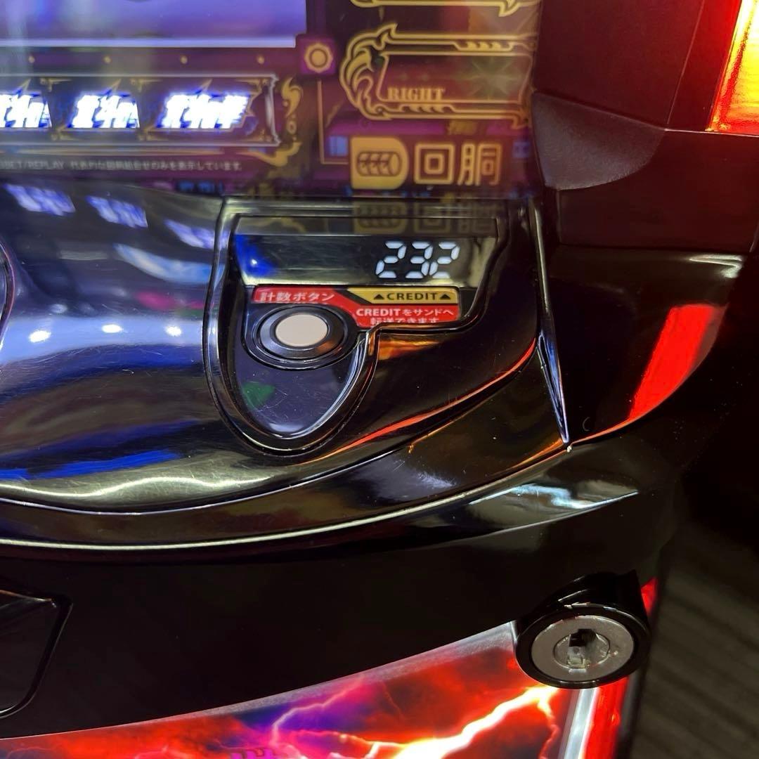 スマスロ「北斗の拳」拳王パネル　パチスロ実機