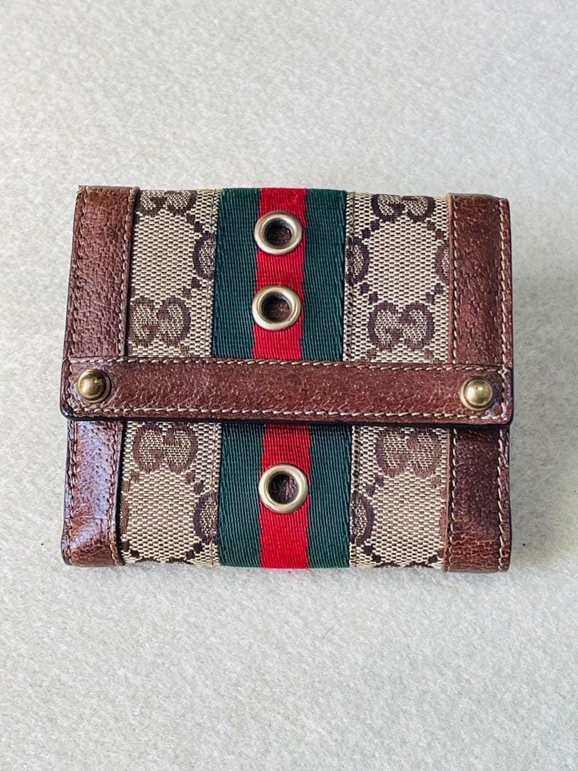 美品　GUCCI 二つ折り財布 シェリー　グッチ
