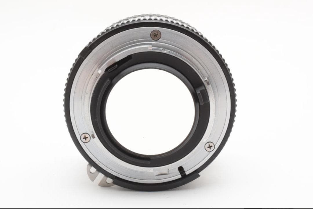 ア*ワ様 【美品】Nikon Ai-s 50mm f/1.4 単焦点 レンズ ニ