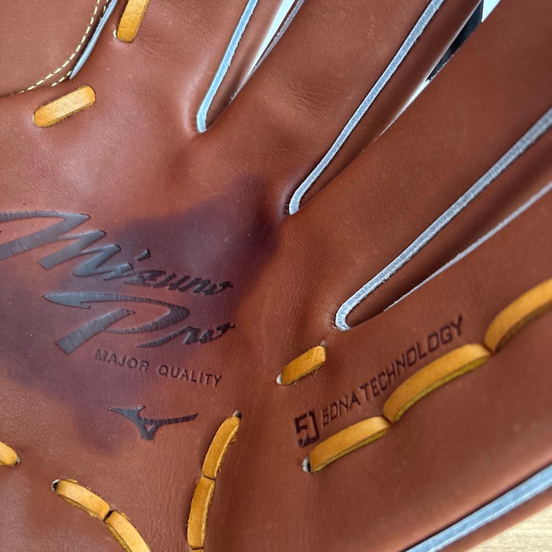 ミズノプロ　投手用　硬式　グローブ　グラブ　高校野球対応　定価66,000円