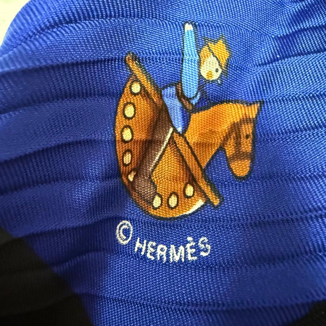M*☆様 エルメス　プリーツ　カレ　スカーフ　青い木馬
