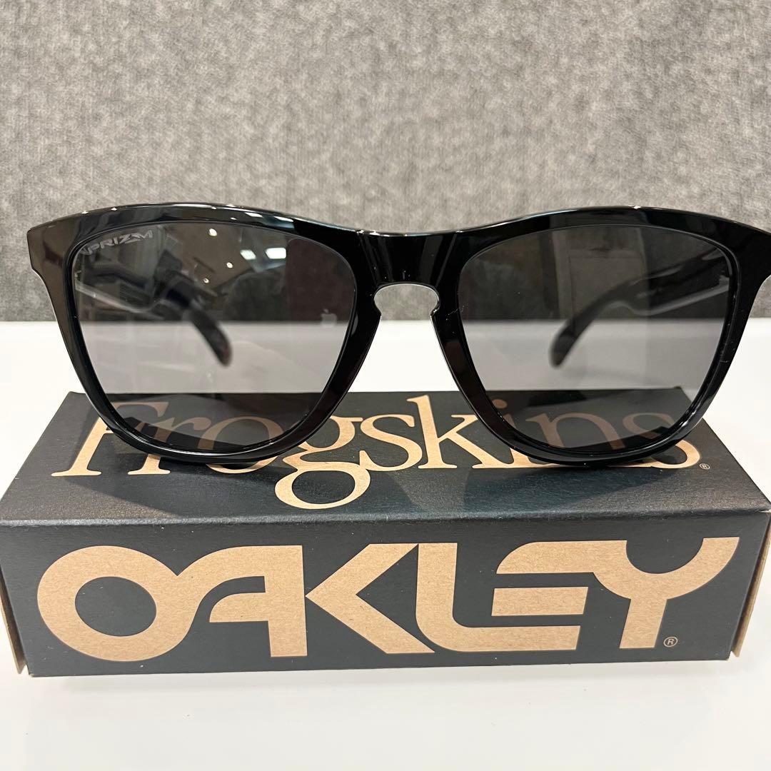 即！OAKLEYオークリーfrogskinsフロッグスキンOO9245 75