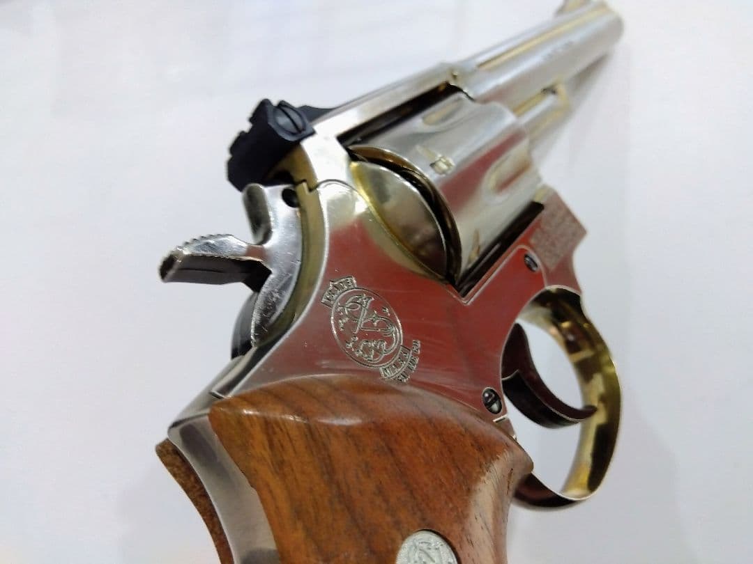 コクサイ S&W COMBAT MAGNUM 357リボルバー 金属製