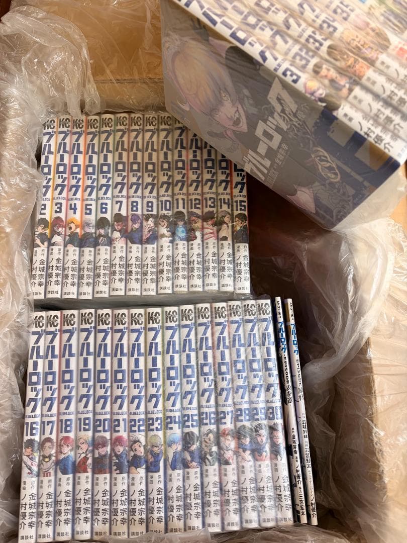 【裁断済み】ブルーロック 1～36巻、エピソード凪 全8巻＋原宿・表参道セット