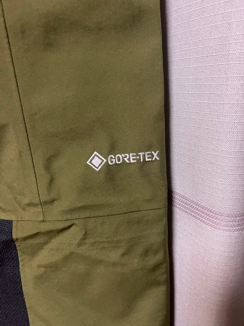 【タグ付き新品】　HAGLOFS ホグロフス Vassi GTX Pant