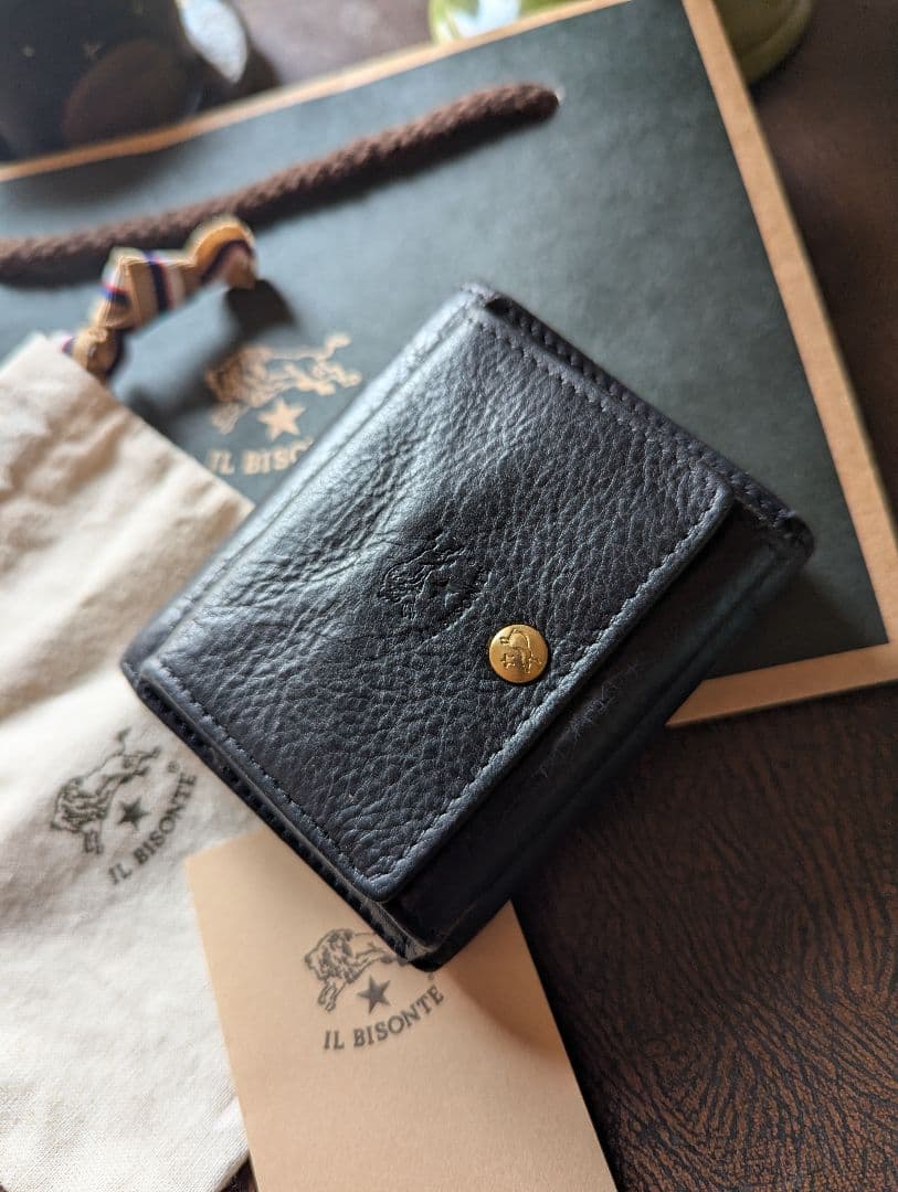 イルビゾンテ トリフォルドウォレット コンパクト ブラック シボ加工 男女兼用