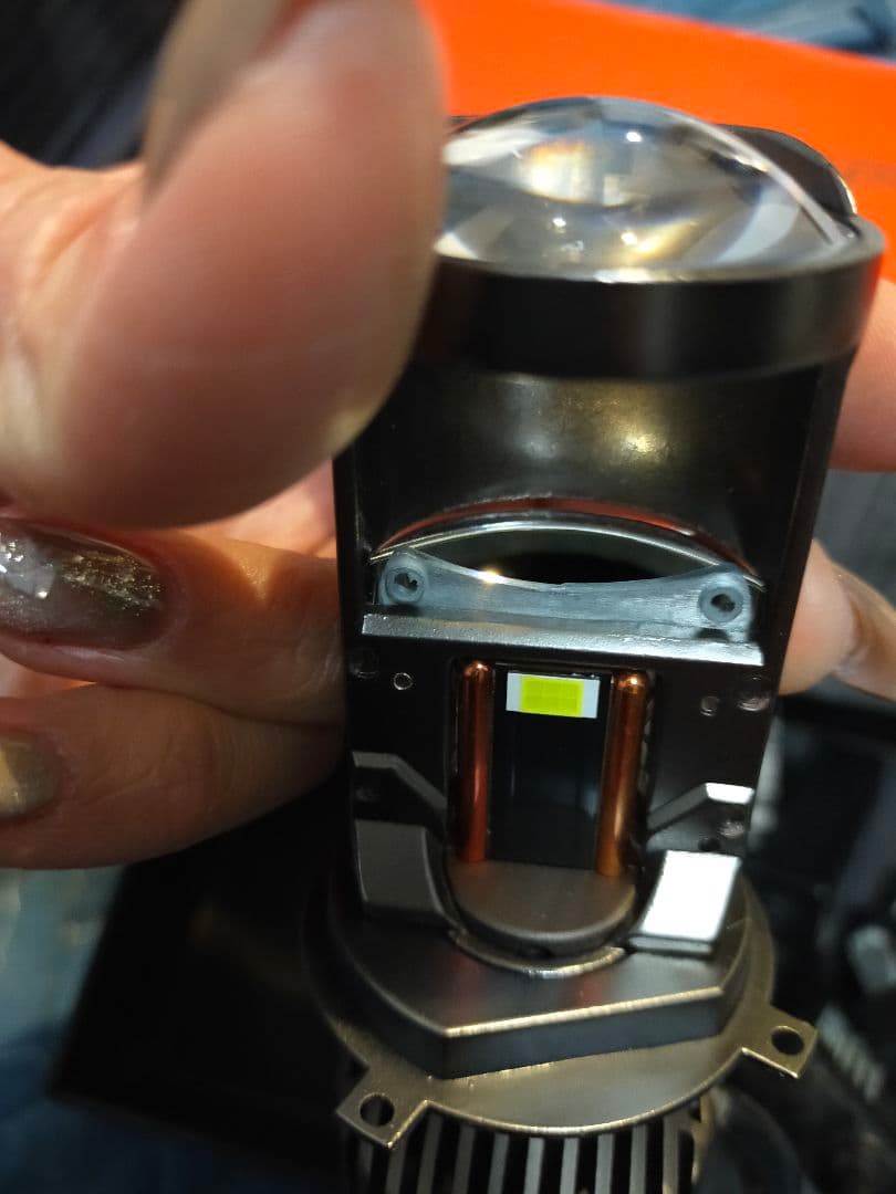 ハイエース h4 ハイロープロジェクター バレーノ ヘッドライト