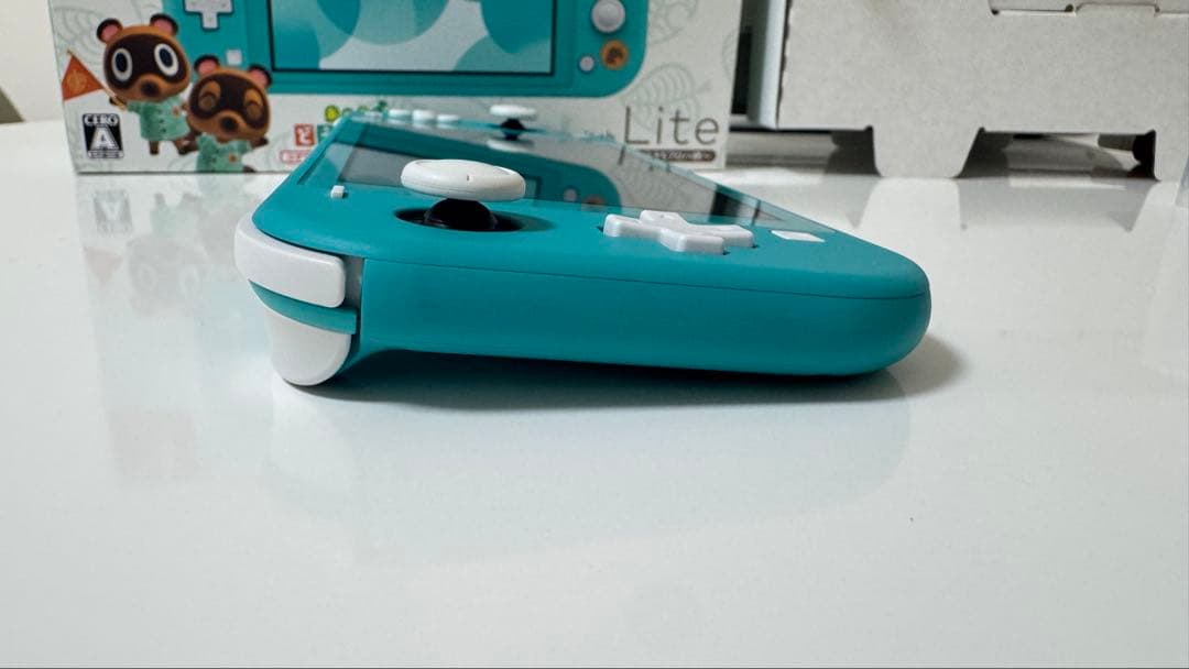 Nintendo Switch Lite 　まめきち＆つぶきちアロハ柄