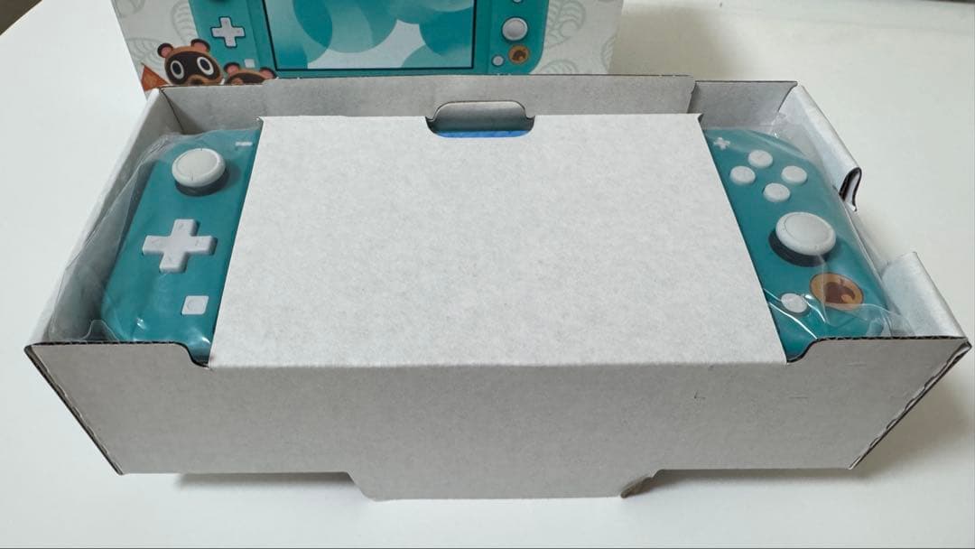 Nintendo Switch Lite 　まめきち＆つぶきちアロハ柄