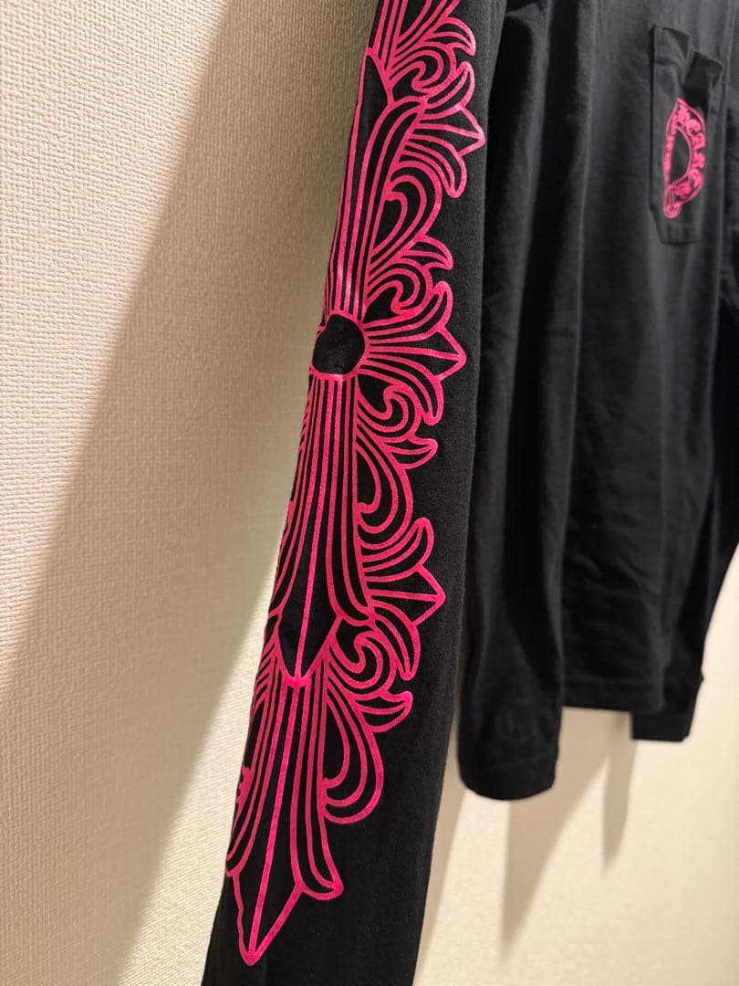即完売品☆CHROME HEARTS ブラック× ネオンピンク ロンT Sサイズ