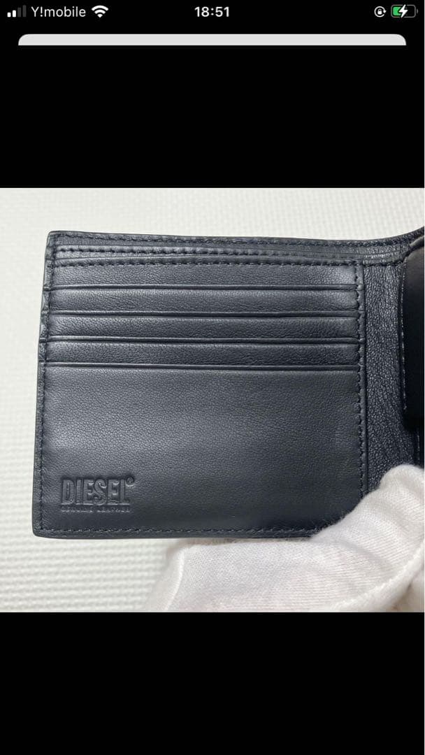 未使用　DIESELディーゼル レザー二つ折り財布　ブラック　黒　「D」ロゴ