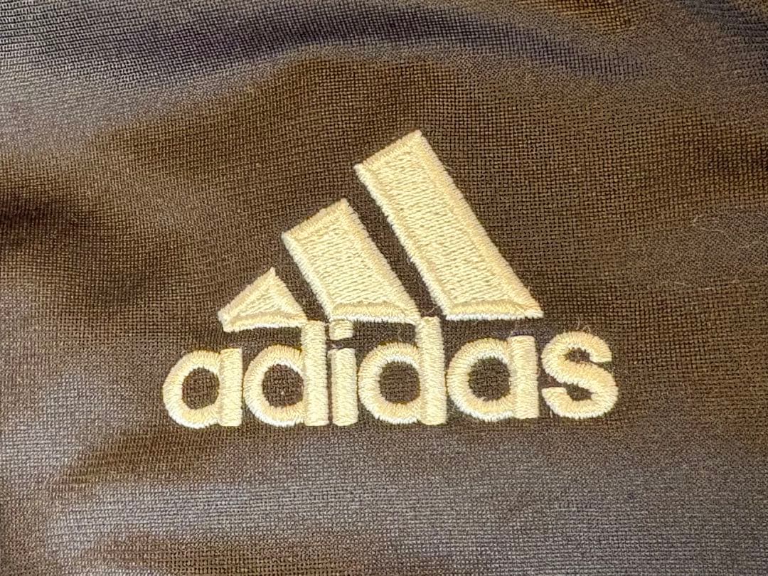 レア❗️オランダフェイエノールトのトラックジャケットadidasサッカージャージ