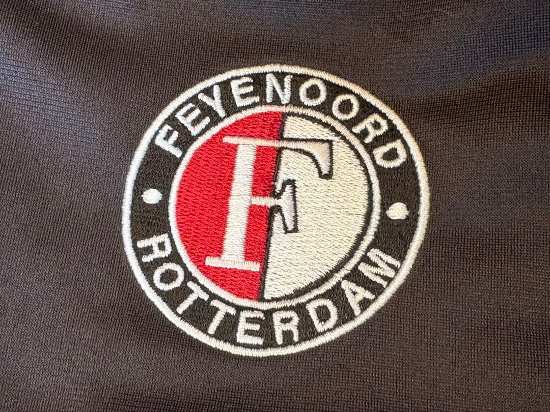 レア❗️オランダフェイエノールトのトラックジャケットadidasサッカージャージ