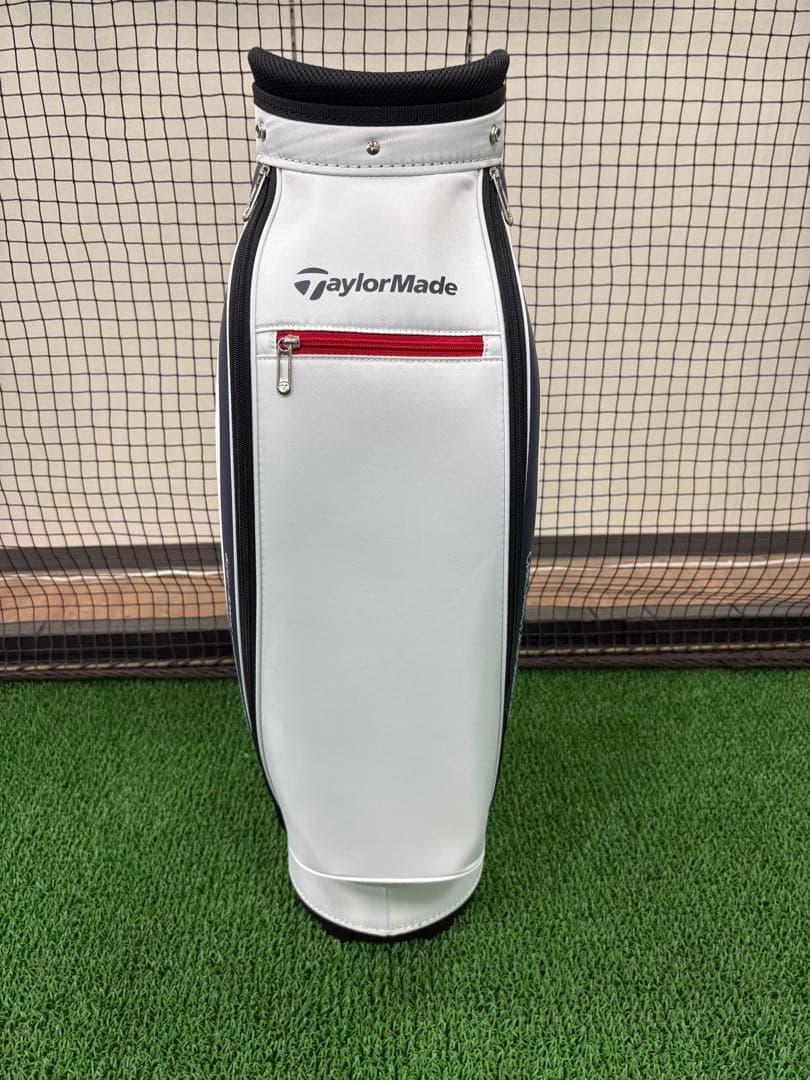 未使用新品　テーラーメイド　トゥルーライト　キャディバッグ