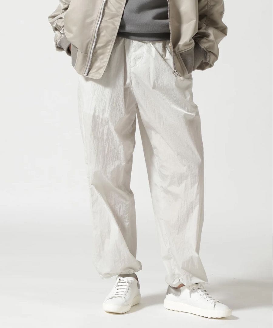 ATON (エイトン) ナイロンパンツ　サイズ06（LL）