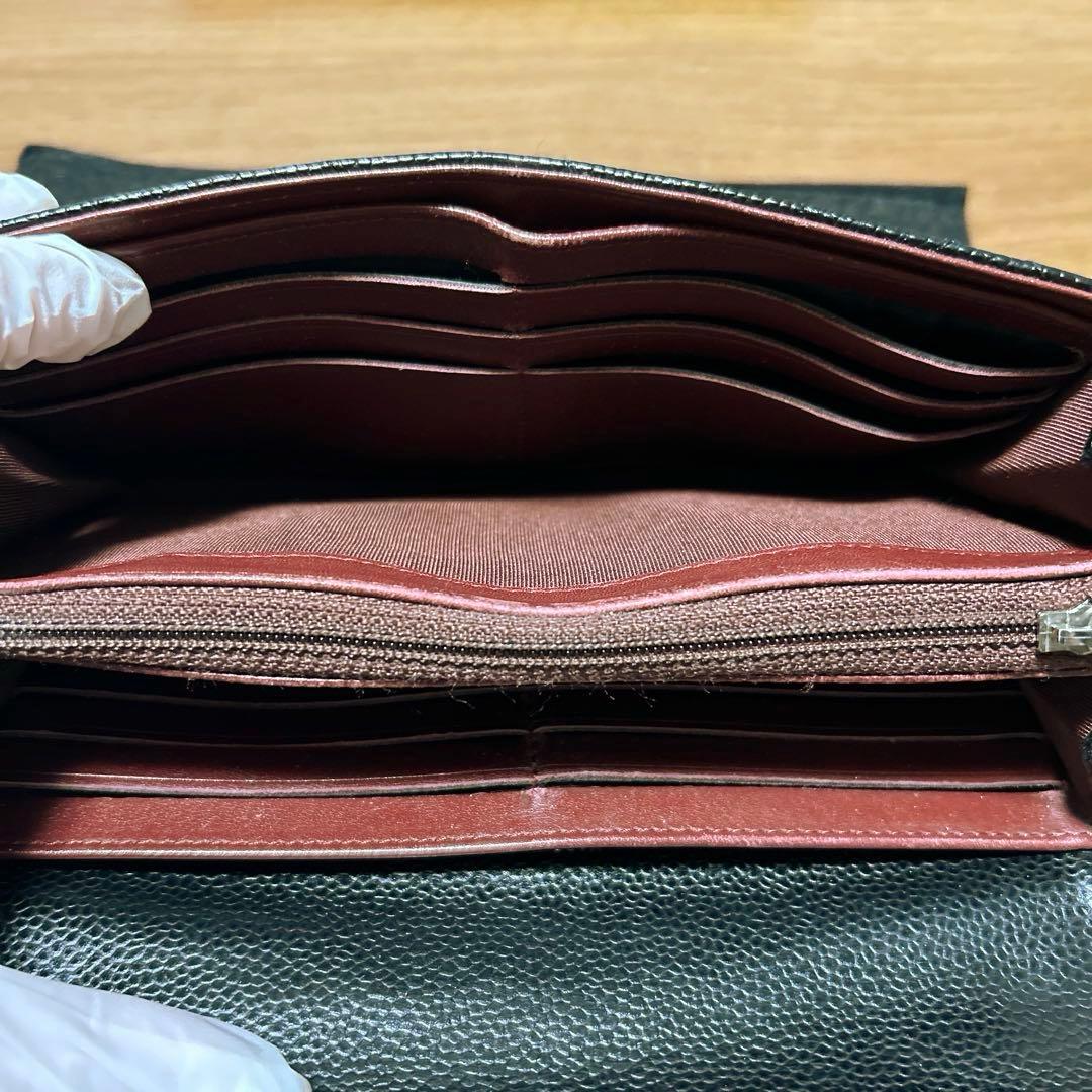 CHANEL キャビアスキン長財布