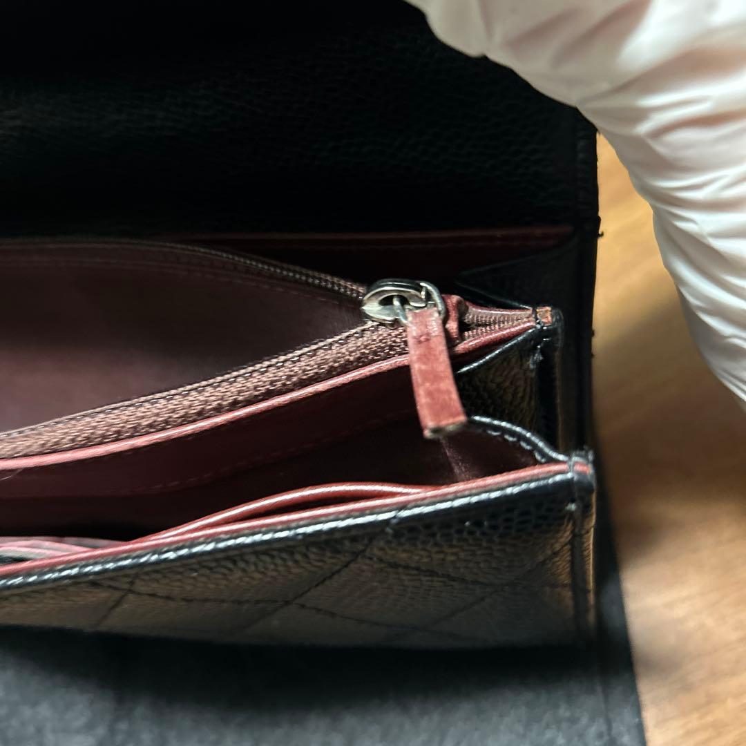 CHANEL キャビアスキン長財布