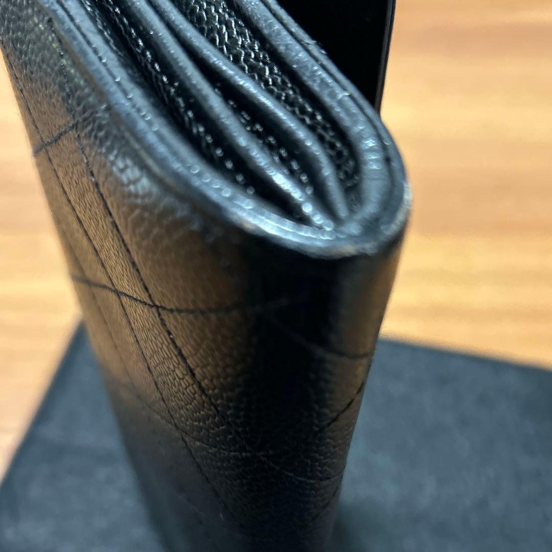 CHANEL キャビアスキン長財布