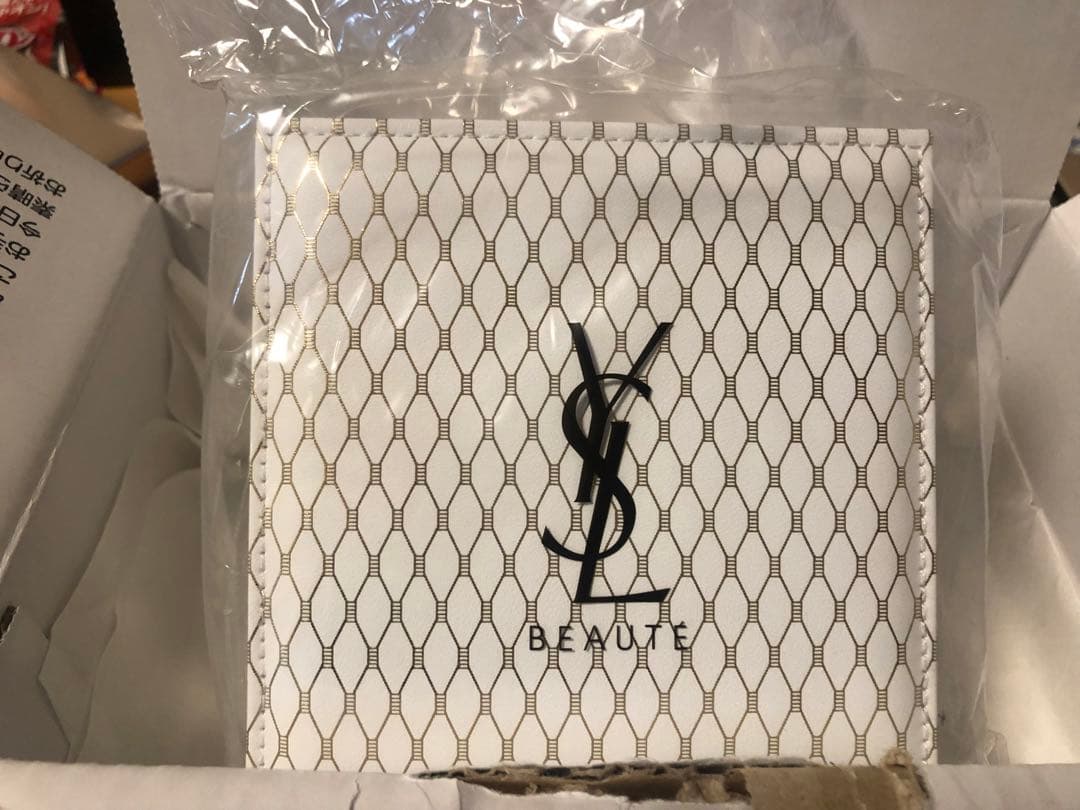 YSLラブシャインミニリップ　セット　オリジナルヴァニティ　イヴサンローラン香水