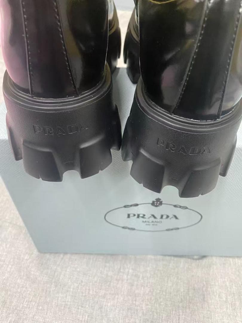 極美品PRADA ブラック ローファー厚底
