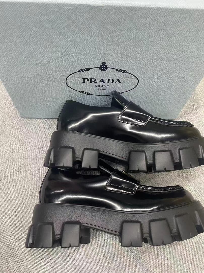 極美品PRADA ブラック ローファー厚底