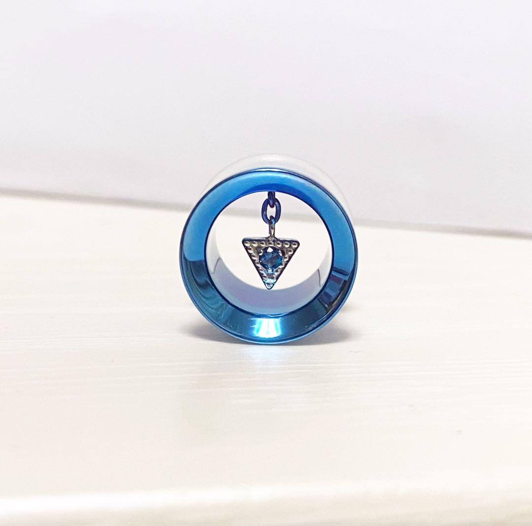 アナトメタル　アイレット　k18 ボディピアス　1/2\