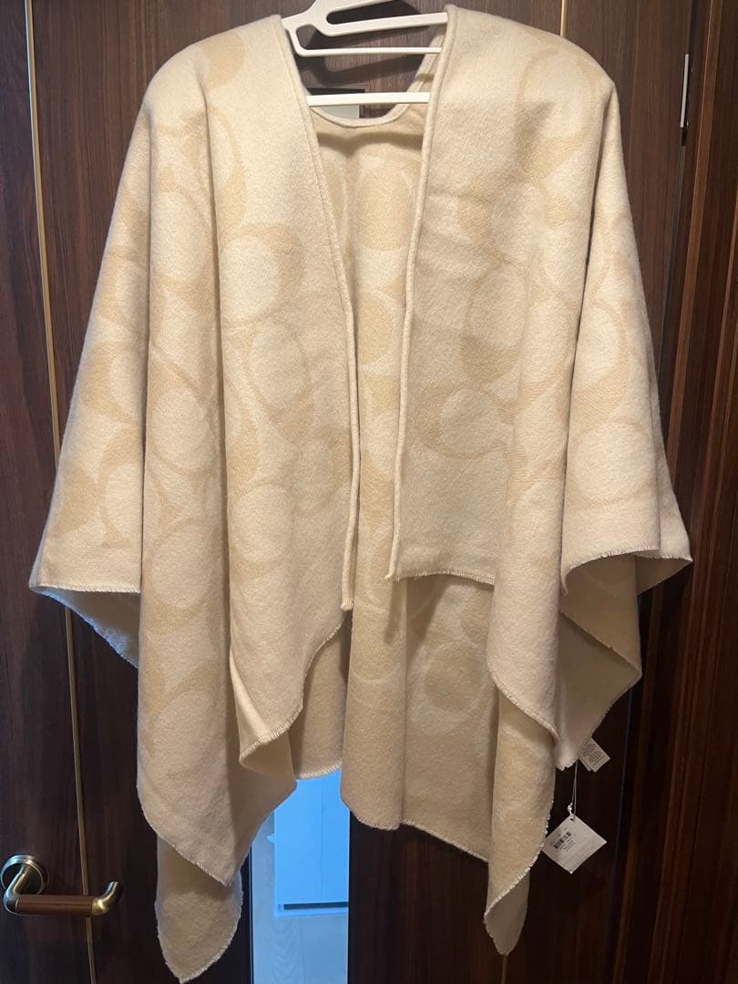 COACH シグネチャー ケープ